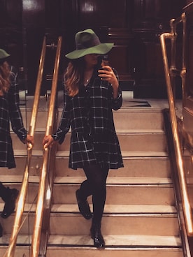 Monica Nearyさんのコーディネート