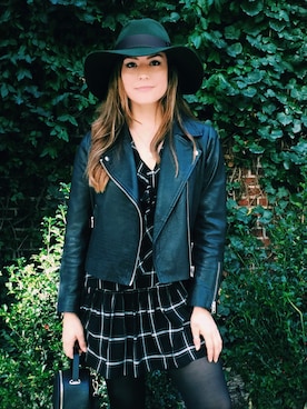 Monica Nearyさんのコーディネート