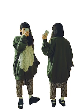 サンダルを使った ビッグトレーナー の人気ファッションコーディネート Wear