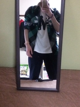 「M（エム）のアイテム（Tシャツ/カットソー、ホワイト系）」を使った、不可思議不思議さん（メンズ）の夏コーディネート