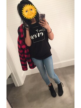 「Abercrombie&Fitch（アバークロンビーアンドフィッチ）のアイテム（チェスターコート）」を使った、Yocelin Guzmanさん（レディース・150cm）の冬コーディネート