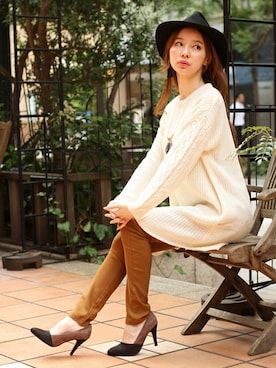 「アイテム（パンツ、イエロー系）」を使った、フェリーニさん（レディース・162cm）の秋コーディネート