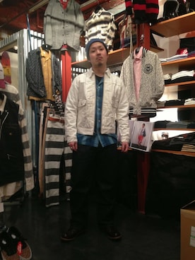 「SCHOTT」｜「アイテム（デニムジャケット）」を使った、kawakamiさん（メンズ・171cm）の春コーディネート