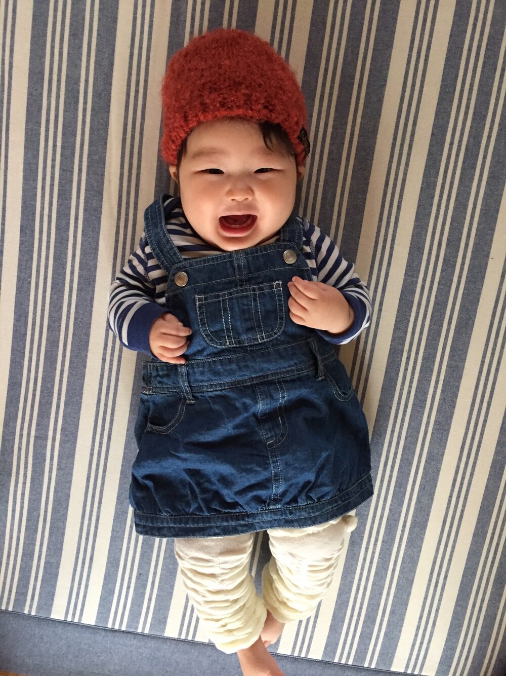 「Birthdayのアイテム（帽子、オレンジ系）」を使った、coconaさん（キッズ・80cm）の秋コーディネートの1枚目の写真
