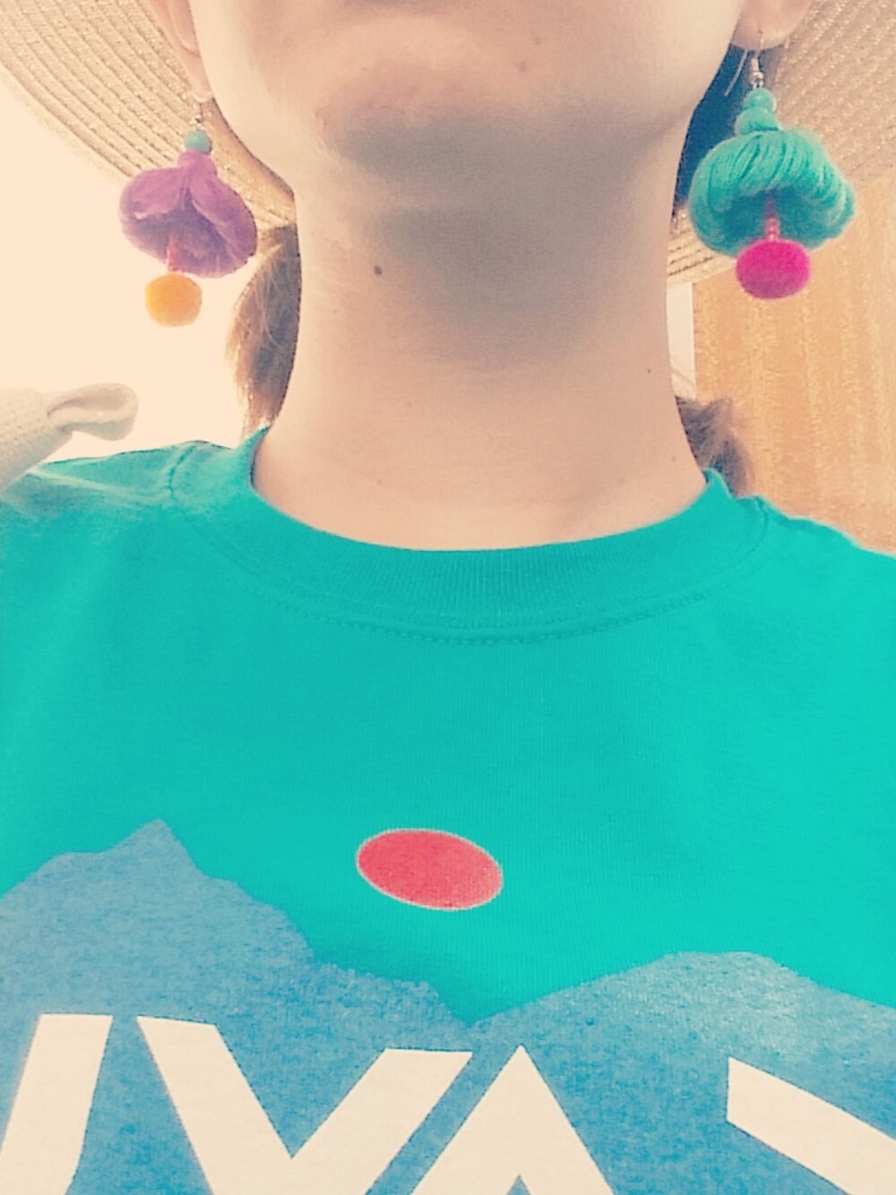 「KAVUのアイテム（Tシャツ/カットソー、グリーン系）」を使った、emuemu266さん（レディース・160cm）の秋コーディネートの1枚目の写真