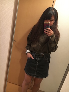 「ストリート女子」｜「アイテム（腕時計）」を使った、るなROCさん（レディース・156cm）の秋コーディネート