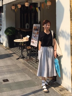 「UNIQLO Tシャツ」｜「アイテム（スカート）」を使った、naocoさん（レディース・157cm）の夏コーディネート