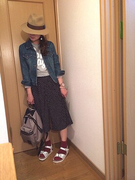 「アイテム（バックパック/リュック、シルバー系）」を使った、ニモさん（レディース・159cm）の春コーディネート