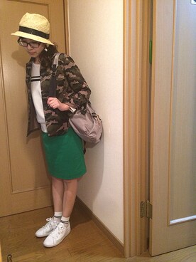 「アイテム（バックパック/リュック、シルバー系）」を使った、ニモさん（レディース・159cm）の春コーディネート