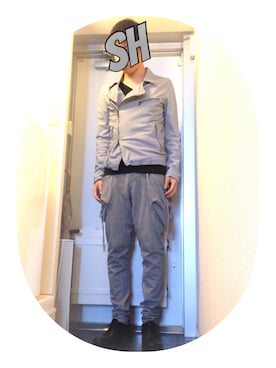 「アイテム（ライダースジャケット）」を使った、satohiさん（メンズ・177cm・20代）の秋コーディネート