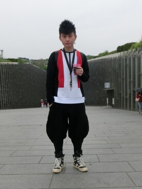 「NEIL BARRETT（ニールバレット）のアイテム（パーカー）」を使った、lucas wさん（メンズ・181cm）の夏コーディネート