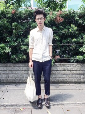 「OLIVER PEOPLES」｜「アイテム（スラックス）」を使った、ChenHsinFuさん（メンズ・170cm）の春コーディネート
