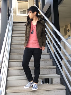 「Dr. Martens（ドクターマーチン）のアイテム（アクセサリー）」を使った、ミフネさん（メンズ・172cm）の春コーディネート