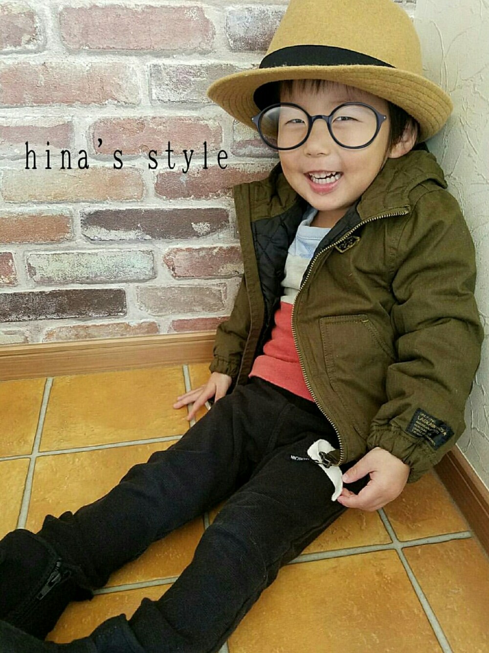 「プチプラ、バースデー、冬コーデ」｜「西松屋のアイテム（その他パンツ、ブラック系）」を使った、hina⭐さん（キッズ・100cm）の冬コーディネートの1枚目の写真