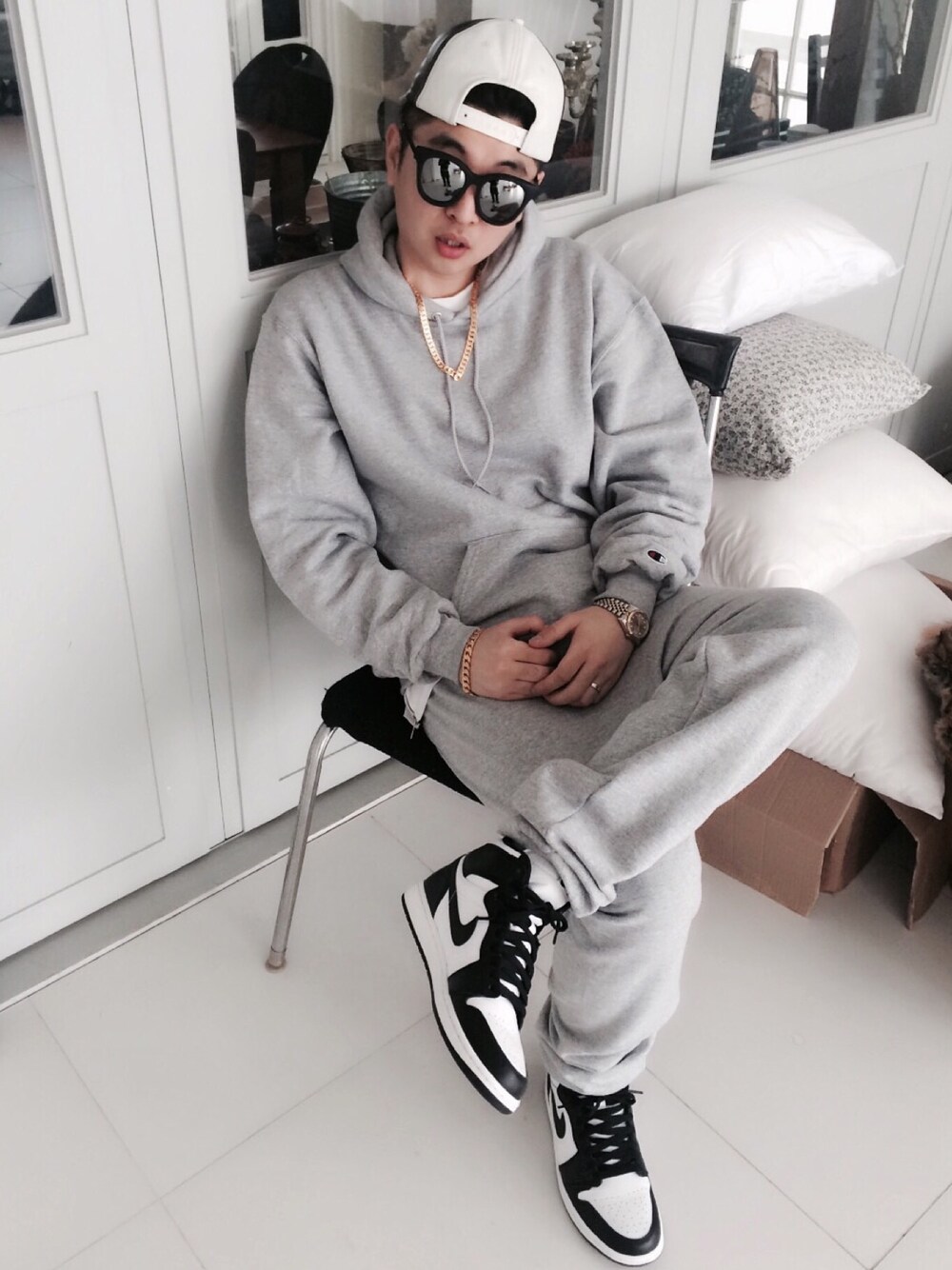「ROLEX」｜「GUILD PRIMEの【STAMPD】MENS White Lambskin（キャップ、ホワイト系）」を使った、jayjoonkimさん（メンズ・177cm）の夏コーディネートの1枚目の写真