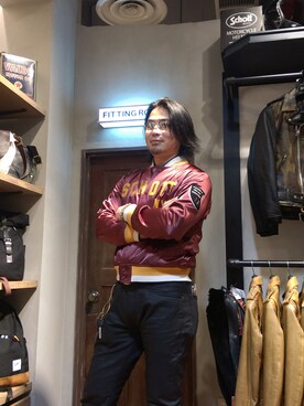 「schott（ショット）のアイテム（スタジャン、レッド系）」を使った、Masao さん（メンズ・179cm）の冬コーディネート