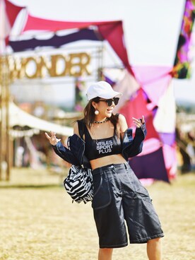 Equeenさんのコーディネート