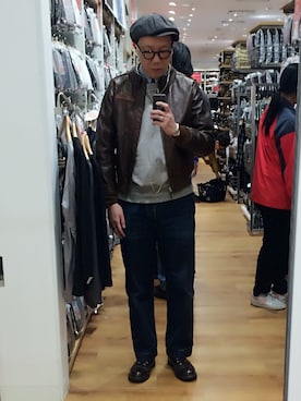 「アイテム（ミリタリージャケット、ブラウン系）」を使った、stanleyliuさん（メンズ・185cm）の冬コーディネート