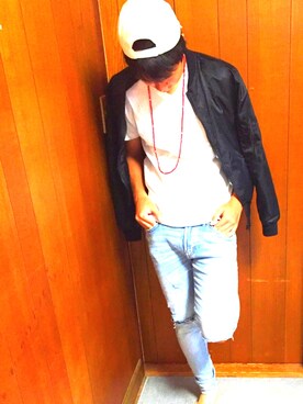 「アイテム（デニムパンツ、シルバー系）」を使った、GDさん（メンズ・169cm）の秋コーディネート