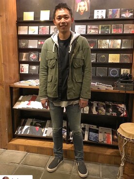 「nonnative（ノンネイティブ）のアイテム（ミリタリージャケット）」を使った、NIINUMAさん（メンズ・177cm）の春コーディネート