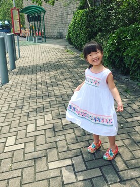 「next（next）のアイテム（ビーチサンダル）」を使った、Helen Hongさん（キッズ・90cm）の春コーディネート