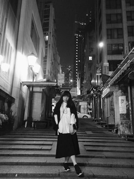 「COS（コス）のアイテム（その他アウター）」を使った、Yvonnetsangさん（レディース・163cm）の春コーディネート