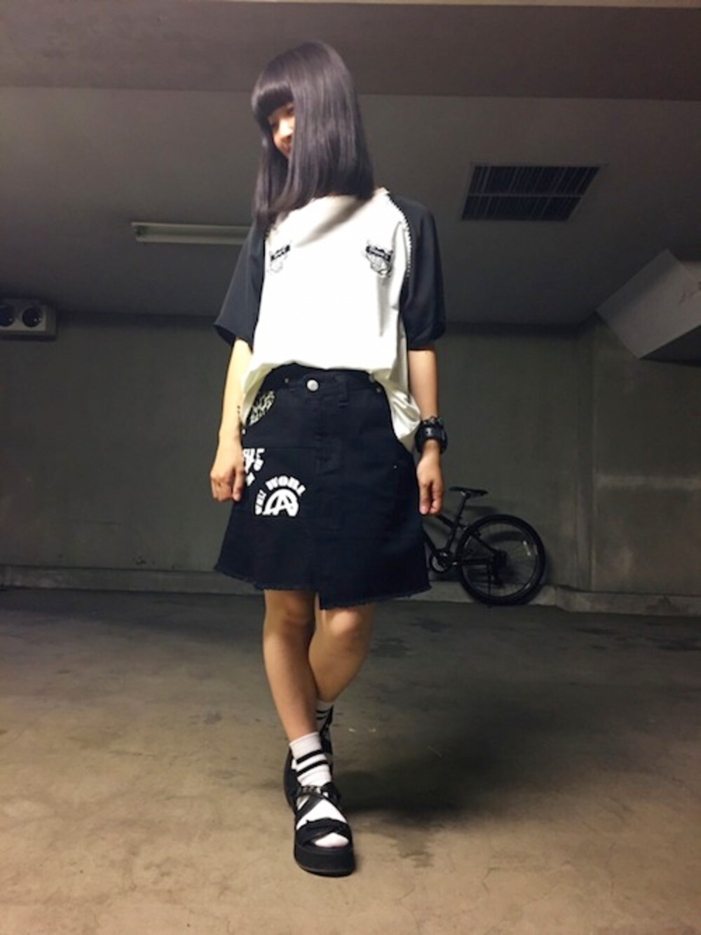 Tシャツ/カットソーを使った「スカジャンTシャツ」の人気ファッション
