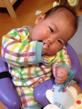 「アイテム（ママ＆ベビー、グリーン系）」を使った、はちこさん（レディース・70cm）の冬コーディネート