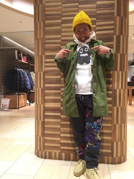 「clarks」｜「アイテム（ステンカラーコート）」を使った、funatoさん（メンズ・166cm）の冬コーディネート