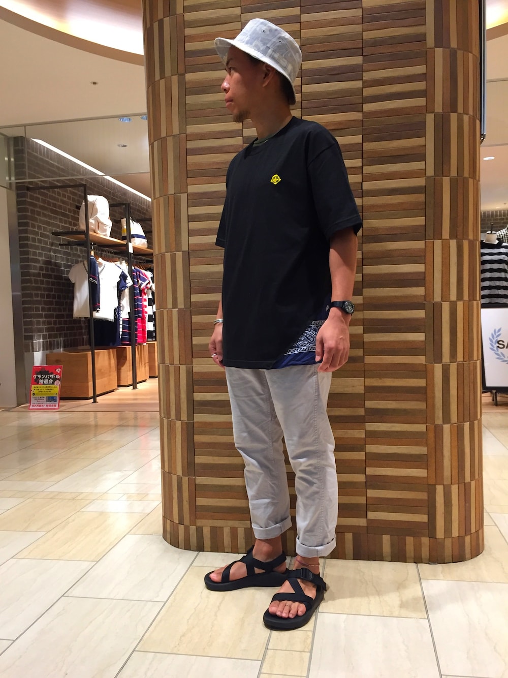 「BEAVER、BEAVER名古屋、gilet、リメイク、chaco、GRAMICCI、expansion、ビッグT、BigT、スマイル」｜「GramicciのGRAMICCI/グラミチ　NN-PANTS　(149)（チノパンツ、シルバー系）」を使った、funatoさん（メンズ・166cm）の夏コーディネートの1枚目の写真