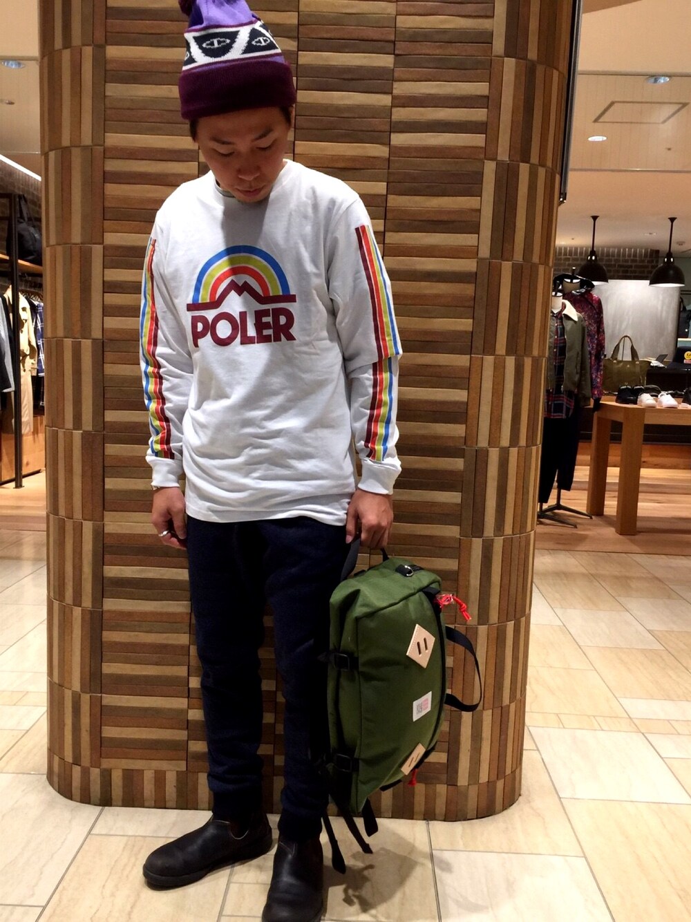「BEAVER、BEAVER名古屋、poler、アウトドアスタイル、CAMPER、TOPO DESIGNS、blundstone、サイドゴアブーツ、ストリート、USA」｜「GramicciのGRAMICCI/グラミチ　FLEECE NARROW RIB PANTS Men's　(149)（その他パンツ、ブルー系）」を使った、funatoさん（メンズ・166cm）の秋コーディネートの1枚目の写真