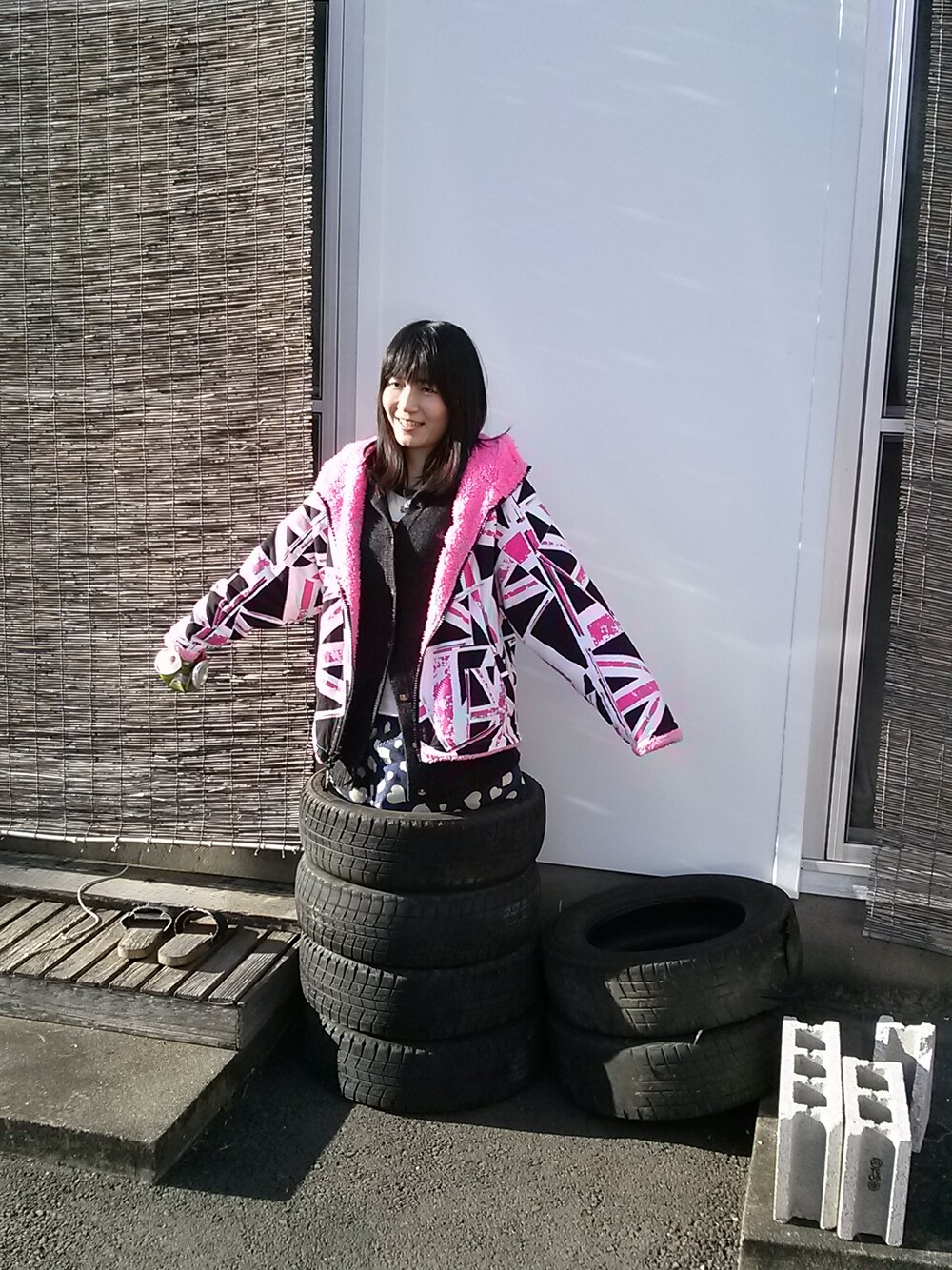 「SUPER LOVERS、Vivienne Westwood」｜「Vivienne Westwoodのカーディガン（カーディガン/ボレロ、グレー系）」を使った、にじなな♡.*゜さん（レディース・148cm）の冬コーディネートの1枚目の写真
