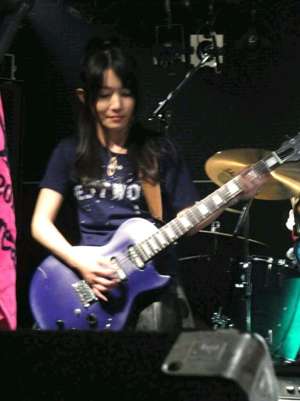 「ダストボウル、LIVE、LUNA SEA、INORAN、Vivienne Westwood、ギター、ギター女子」｜「Vivienne Westwoodのアイテム（ネックレス、ピンク系）」を使った、にじなな♡.*゜さん（レディース・148cm）の冬コーディネートの1枚目の写真