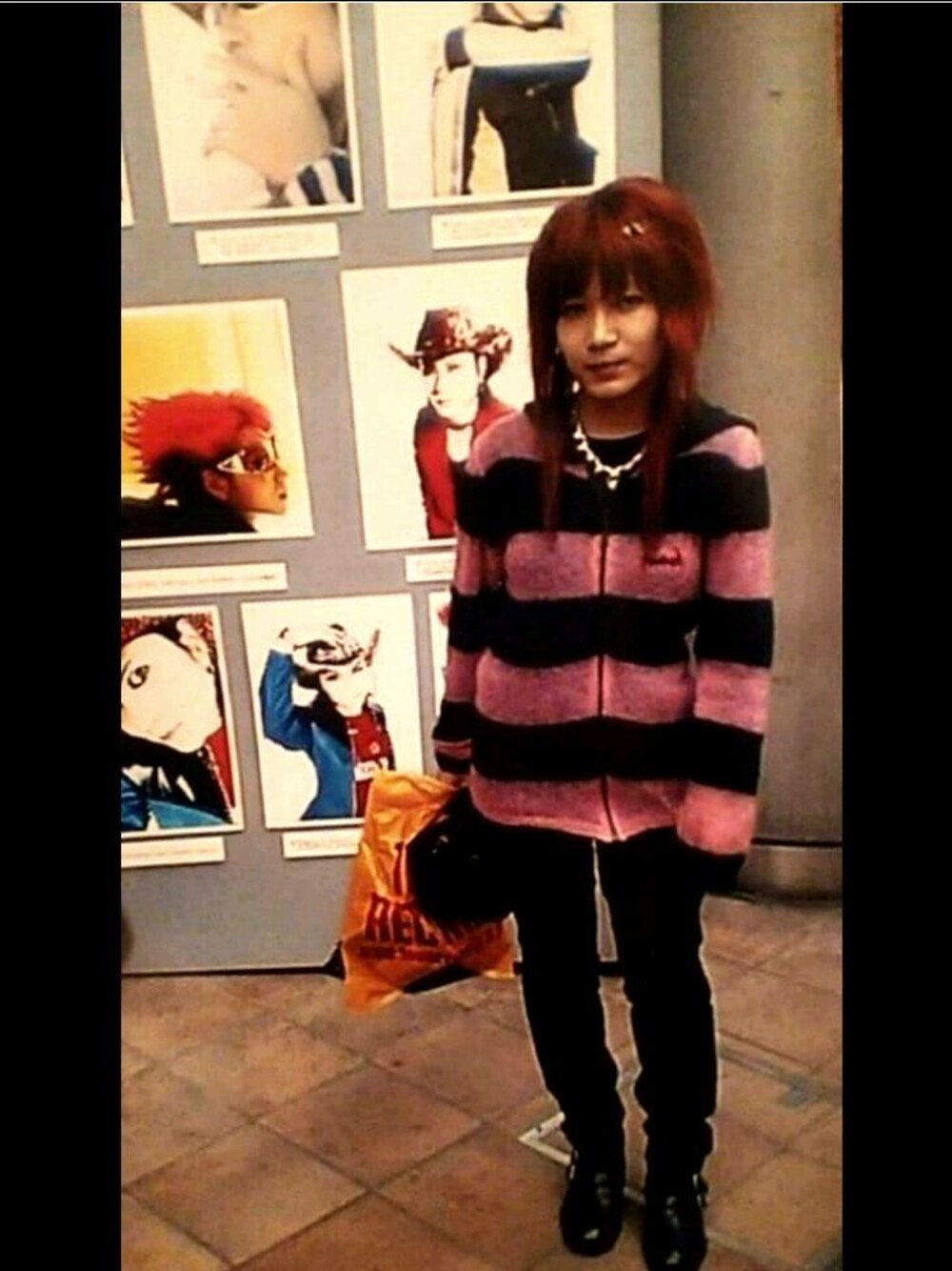 「ギター女子、hide、X JAPAN、渋谷、タワレコ」｜「NECROMANCEのHIDE スカルネックレス（ネックレス、シルバー系）」を使った、にじなな♡.*゜さん（レディース・148cm）の冬コーディネートの1枚目の写真