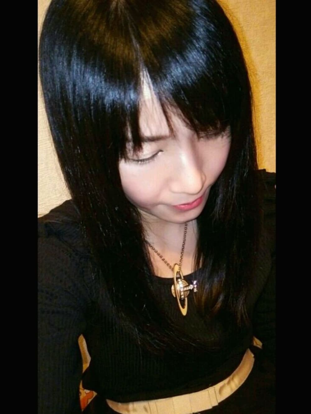 「Vivienne Westwood、INGNI、ノーブランド」｜「no brandのアイテム（Tシャツ/カットソー、ブラック系）」を使った、にじなな♡.*゜さん（レディース・148cm）の冬コーディネートの1枚目の写真