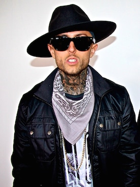 「アイテム（Tシャツ/カットソー）」を使った、Flesh Impさん（メンズ・190cm）の冬コーディネート