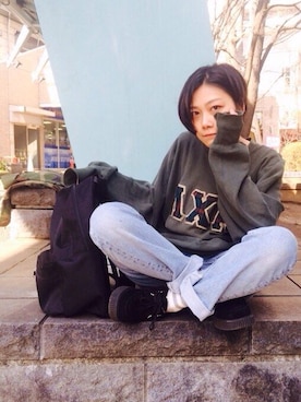 「Levi's」｜「アイテム（スウェット）」を使った、asakaさん（レディース・165cm）の春コーディネート