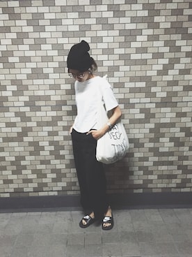 「DHOLIC（ディーホリック）のアイテム（ニットキャップ/ビーニー）」を使った、宇佐美 彩さん（レディース・162cm）の夏コーディネート