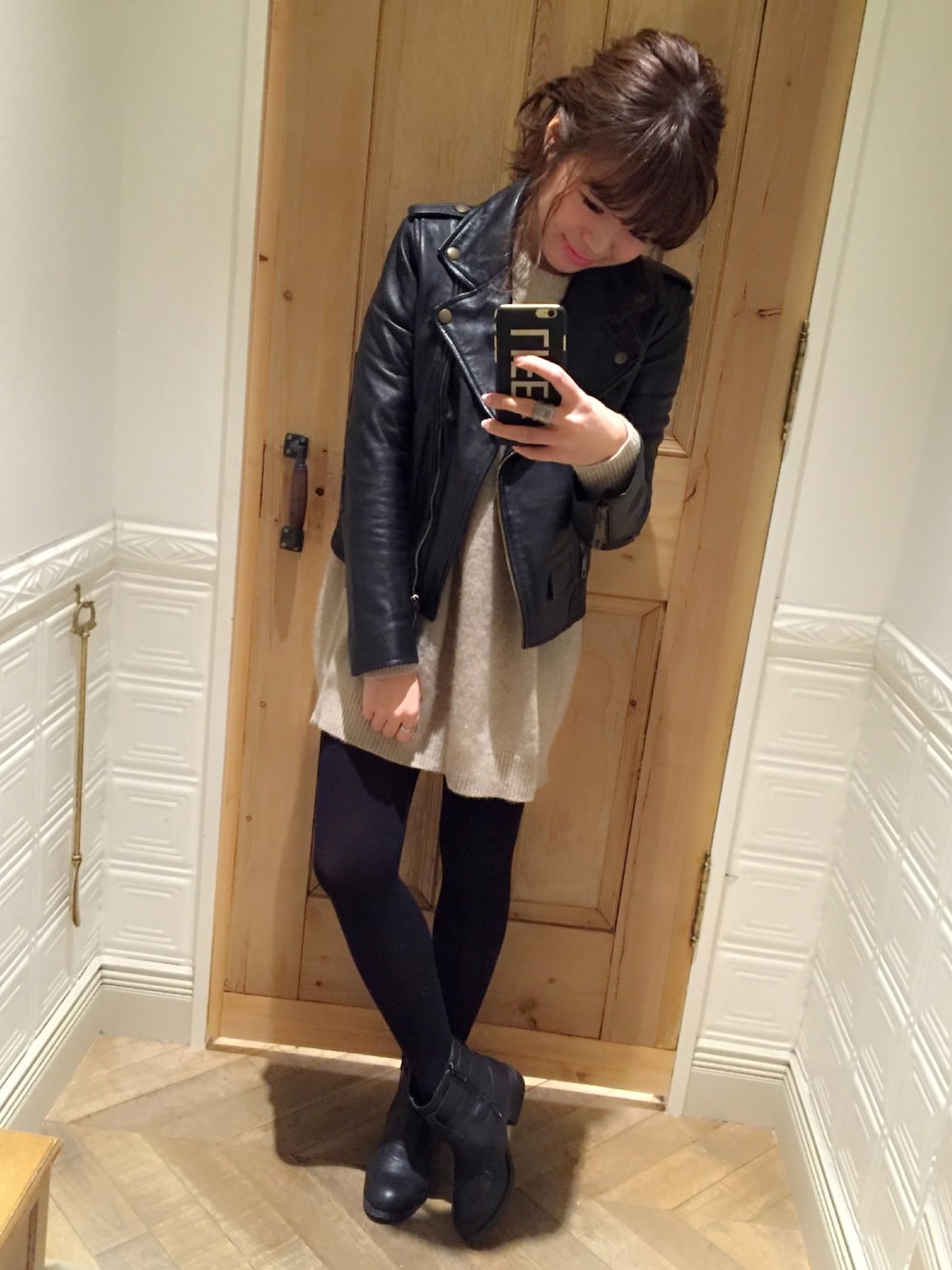 「TODAYFUL、Lily Brown、シンプル、ライダース、オーバーサイズ、ニット」｜「TODAYFULのオーバーサイズニット（ニット/セーター、ベージュ系）」を使った、mkさん（レディース・149cm）の春コーディネートの1枚目の写真