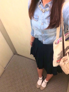 「ダンガリーシャツ」｜「アイテム（パンプス）」を使った、a i n aさん（レディース・163cm）の秋コーディネート