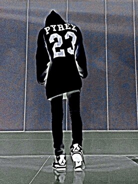 「PYREX VISION（パイレックスヴィジョン）のアイテム（パーカー）」を使った、ANOTHER-Jさん（メンズ・175cm）の秋コーディネート