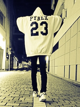 「PYREX VISION（パイレックスヴィジョン）のアイテム（パーカー）」を使った、ANOTHER-Jさん（メンズ・175cm）の秋コーディネート