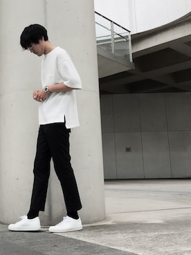 「soe（ソーイ）のアイテム（チノパンツ）」を使った、izさん（メンズ・177cm）の春コーディネート