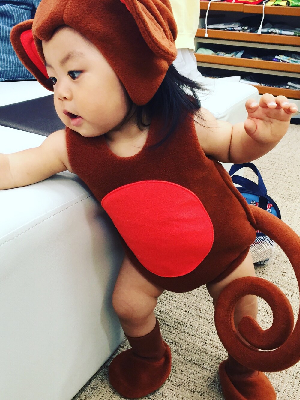 「スタジオアリス、WEAR HALLOWEEN 2015、猿、お猿さん、コスプレ、着ぐるみ、1歳バースデー」｜「スタジオアリスのアイテム（オールインワン・サロペット、ブラウン系）」を使った、RAIKAさん（キッズ・70cm）の秋コーディネートの1枚目の写真