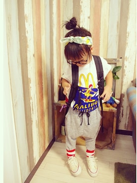 「マクドナルド」｜「アイテム（その他）」を使った、mcmong.さん（キッズ・110cm）の秋コーディネート