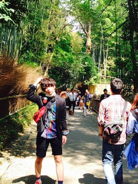 「アイテム（メッセンジャーバッグ、レッド系）」を使った、ゆーまさん（メンズ・170cm）の冬コーディネート