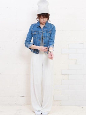 「白いスニーカー」｜「アイテム（スラックス）」を使った、madokaさん（レディース・171cm）の冬コーディネート