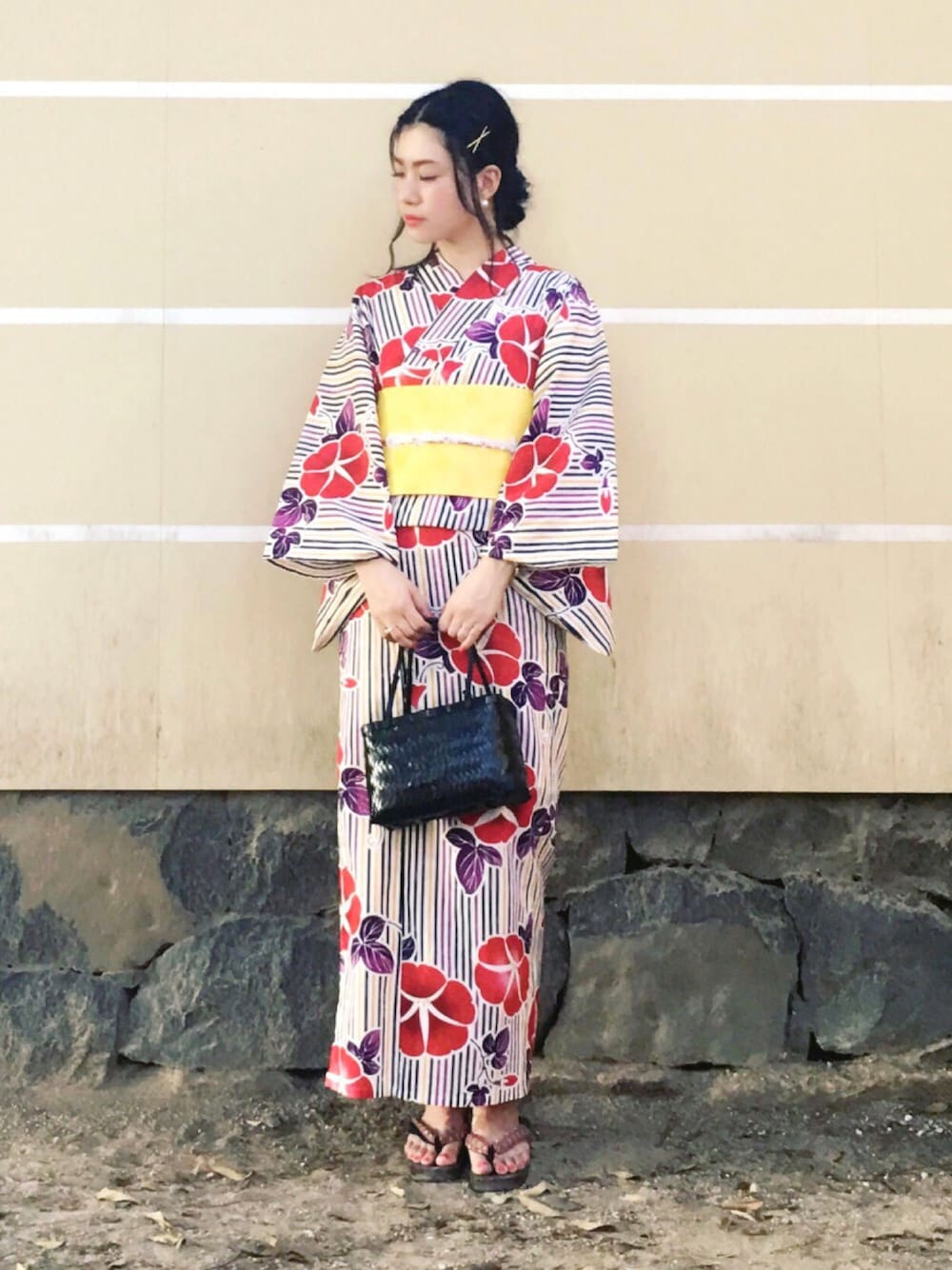 「夏、おだんごヘアー、浴衣、ヘアアレンジ、和装、赤、かごバッグ」｜「ONCE UPON A TIMEのアイテム（リング、ゴールド系）」を使った、まいさん（レディース・164cm）の夏コーディネートの1枚目の写真
