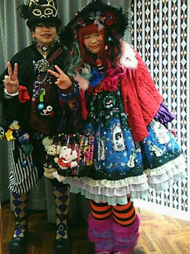 「アイテム（レッグウォーマー、パープル系）」を使った、ママン@ギャさん（レディース・162cm）の春コーディネート