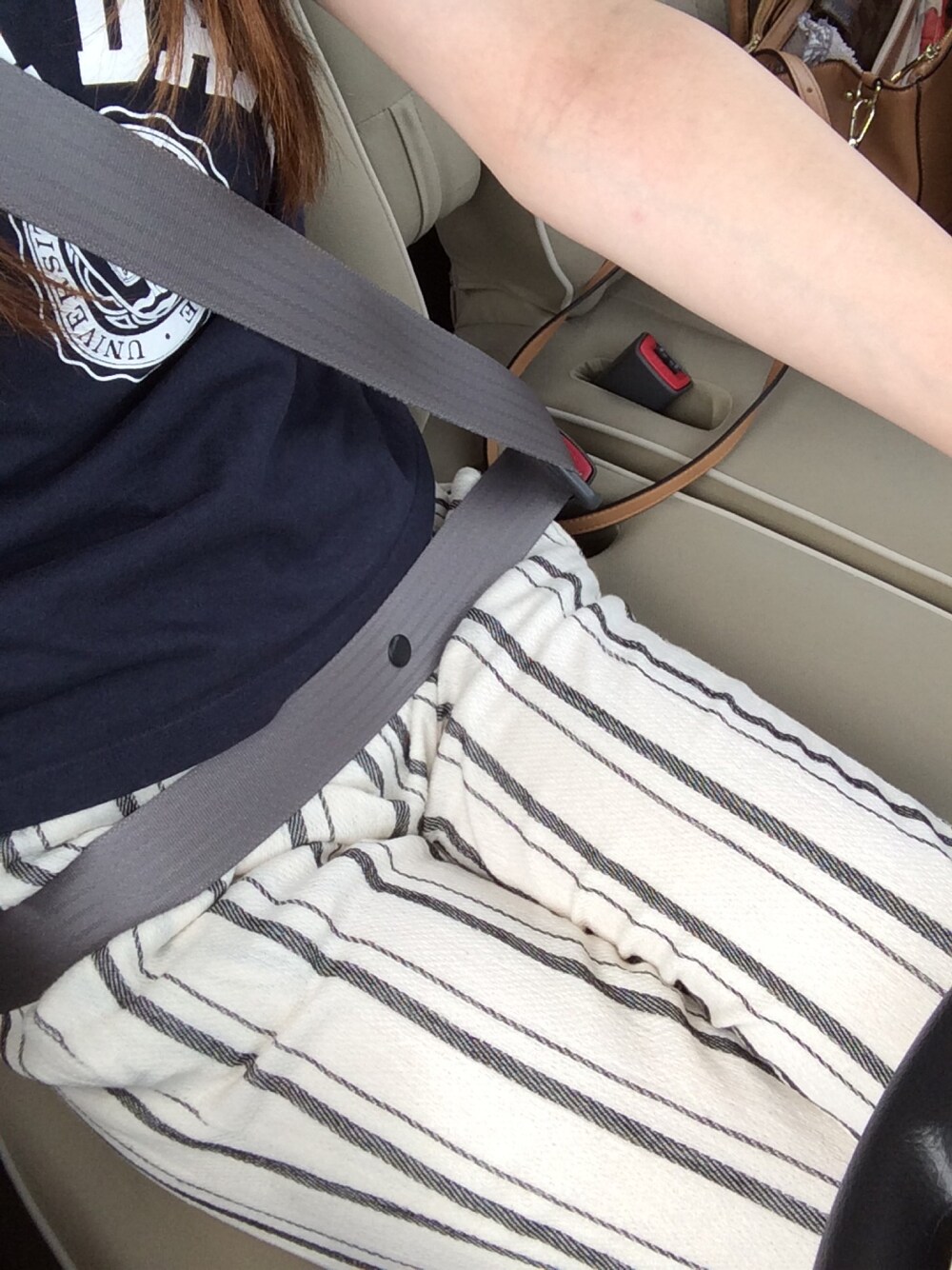 「TODAYFUL」｜「TODAYFULのジャガードストライプパンツ（その他パンツ、ホワイト系）」を使った、mikitieさん（レディース・165cm）の夏コーディネートの1枚目の写真